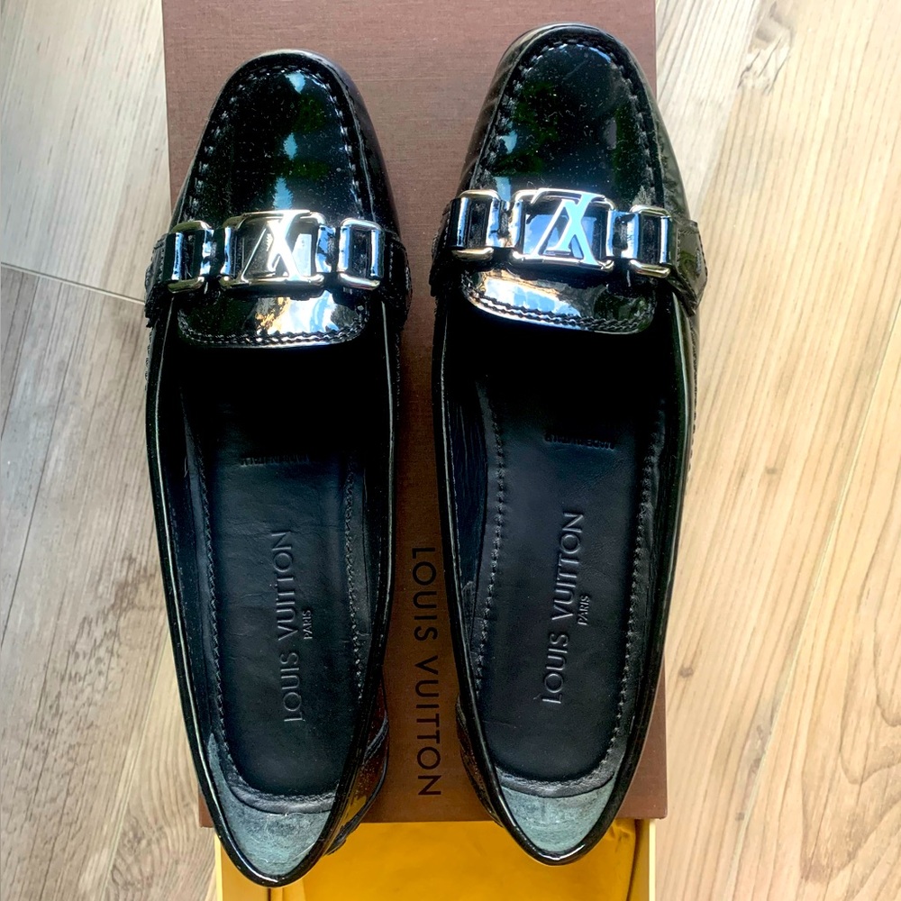 Louis Vuitton Women's Patent Leather Loafers size 37 Black 007298K Authen